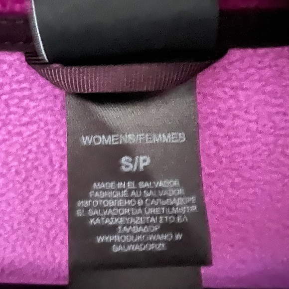 The North Face Fleece Jacket - Picture 4 of 5